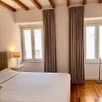Lisbon Modern Apartment
